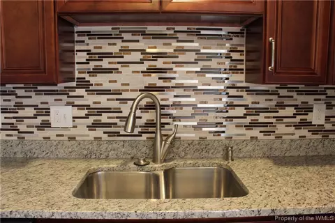 120 Deerfield Blvd, Hampton, VA 23666 photo 8