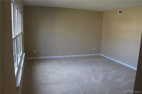 120 Deerfield Blvd, Hampton, VA 23666 photo 10