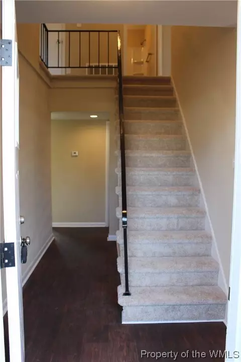 120 Deerfield Blvd, Hampton, VA 23666 photo 2