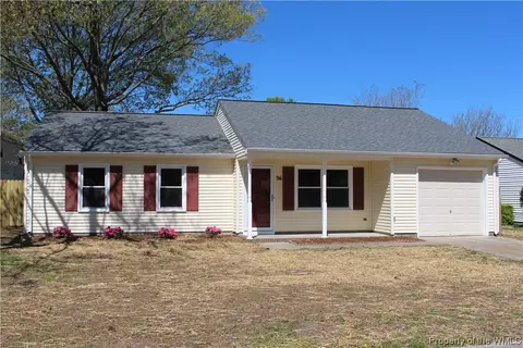 36 Sandy Lake Dr, Hampton, VA 23666 photo 1