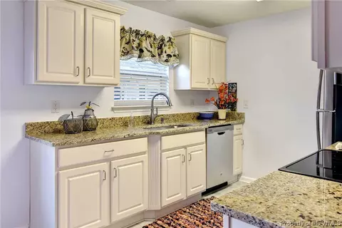 93 Cutspring Arch, Williamsburg, VA 23185 photo 12