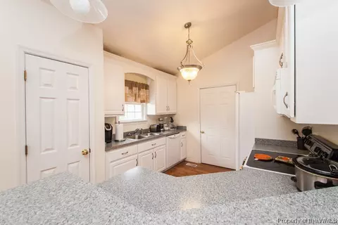 5711 Turtle Dr, Gloucester, VA 23061 photo 13