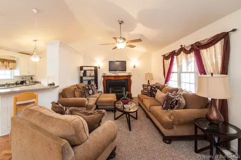 5711 Turtle Dr, Gloucester, VA 23061 photo 4
