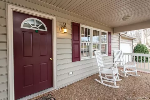 5711 Turtle Dr, Gloucester, VA 23061 photo 3