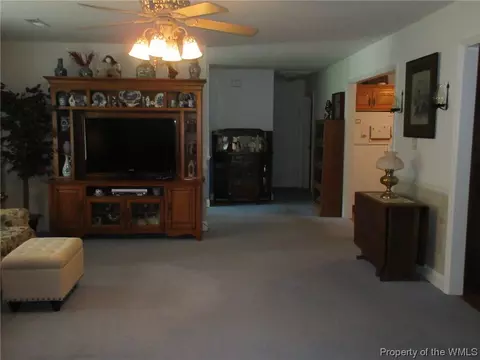 3038 The Point Dr, Lanexa, VA 23089 photo 13