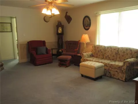 3038 The Point Dr, Lanexa, VA 23089 photo 12