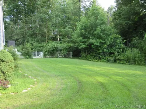 3038 The Point Dr, Lanexa, VA 23089 photo 24