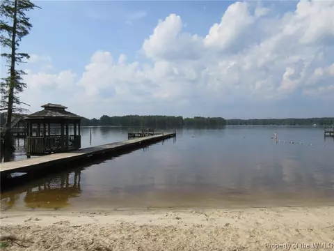 3038 The Point Dr, Lanexa, VA 23089 photo 28