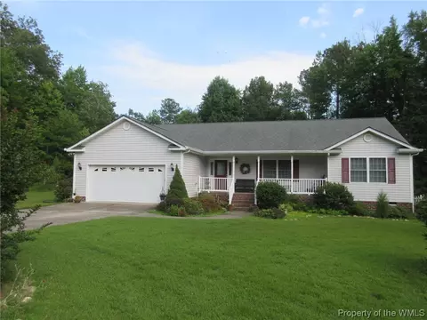 3038 The Point Dr, Lanexa, VA 23089 photo 1