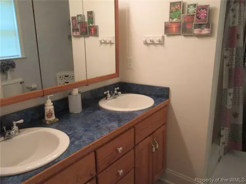 3038 The Point Dr, Lanexa, VA 23089 photo 19