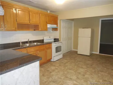 533 Shelton Rd, Hampton, VA 23663 photo 6