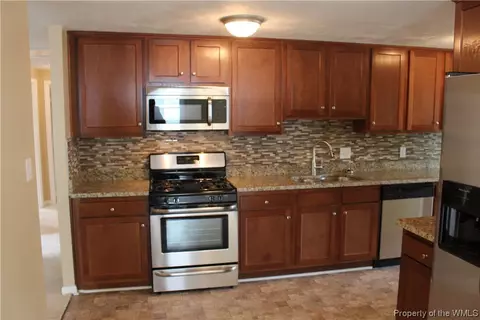 2208 Rawood Dr, Hampton, VA 23663 photo 6
