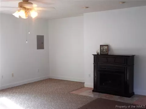8488 Diascund Rd, Lanexa, VA 23089 photo 2