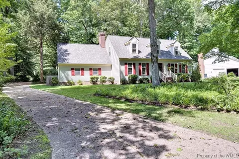 121 Daingerfield Rd, Williamsburg, VA 23185 photo 2