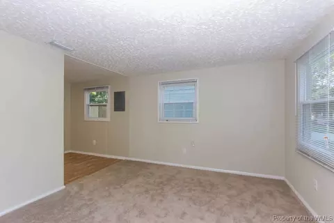26 Newby Dr, Hampton, VA 23666 photo 7