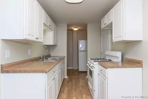 26 Newby Dr, Hampton, VA 23666 photo 13
