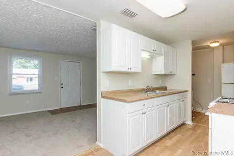 26 Newby Dr, Hampton, VA 23666 photo 11