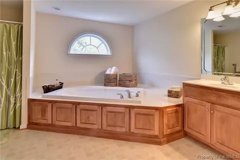 2 Elite Ct, Hampton, VA 23666 photo 29
