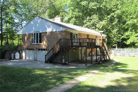 10033 Indian Rd, Gloucester, VA 23061 photo 5