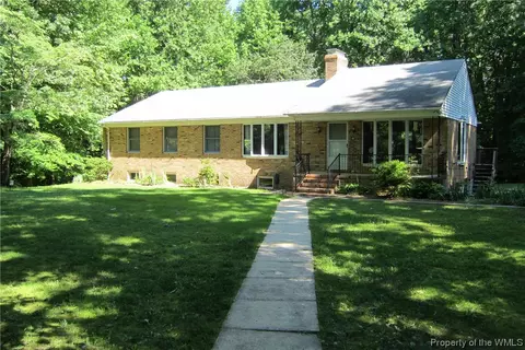 10033 Indian Rd, Gloucester, VA 23061 photo 1