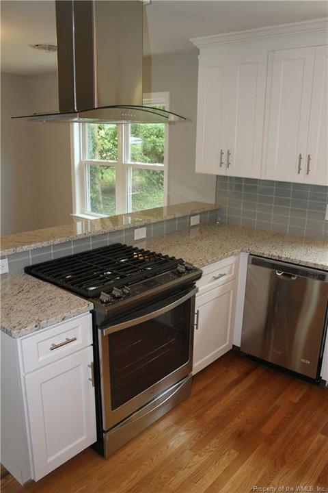 900 Jackson, Williamsburg, VA 23185 photo 9