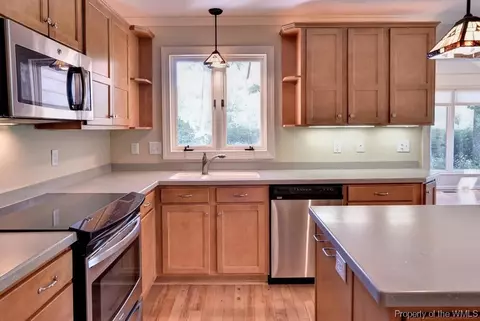 101 Thomas Dl, Williamsburg, VA 23185 photo 8