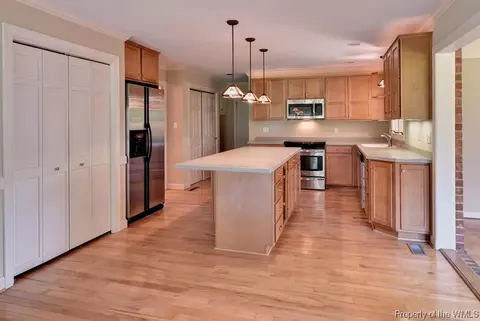 101 Thomas Dl, Williamsburg, VA 23185 photo 5