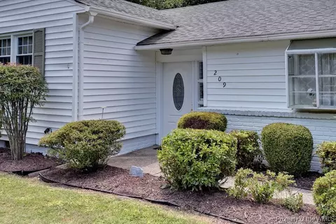 209 Thomas Nelson Ln, Williamsburg, VA 23185 photo 3