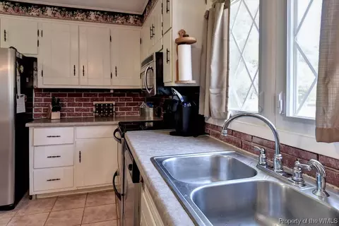 209 Thomas Nelson Ln, Williamsburg, VA 23185 photo 19