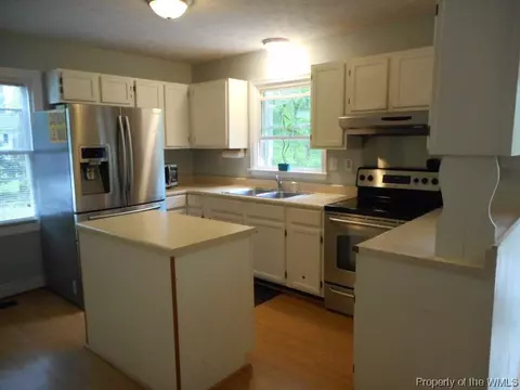 3928 Moores Ln, Lanexa, VA 23089 photo 3