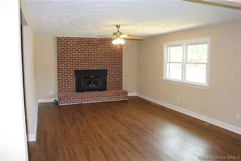 1023 Parkside Ave, Hampton, VA 23669 photo 9
