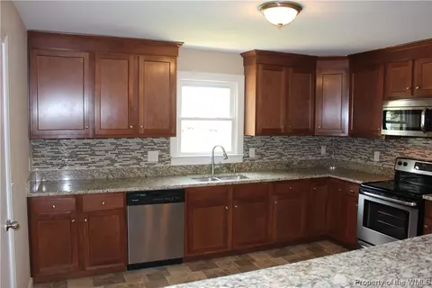 1023 Parkside Ave, Hampton, VA 23669 photo 11