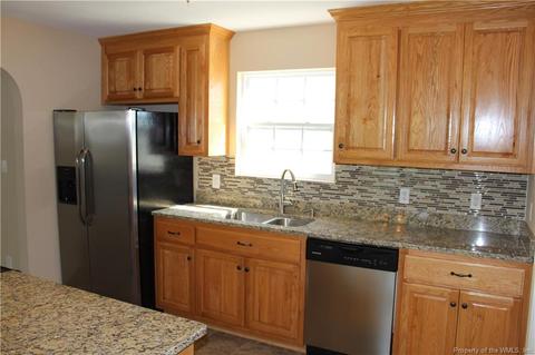 727 Hemlock Ave, Hampton, VA 23661 photo 6