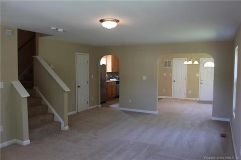 727 Hemlock Ave, Hampton, VA 23661 photo 4