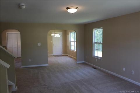 727 Hemlock Ave, Hampton, VA 23661 photo 3