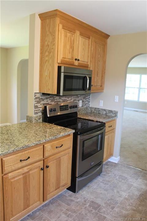 727 Hemlock Ave, Hampton, VA 23661 photo 7