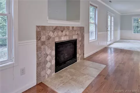 7181 Jeffrey Dr, Gloucester, VA 23061 photo 9