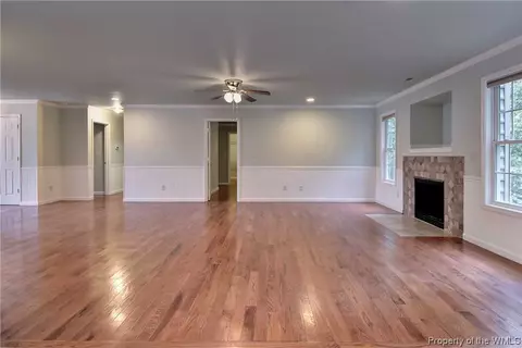 7181 Jeffrey Dr, Gloucester, VA 23061 photo 8
