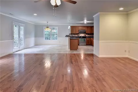 7181 Jeffrey Dr, Gloucester, VA 23061 photo 10