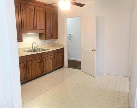 604 Custis Dr, Williamsburg, VA 23185 photo 5