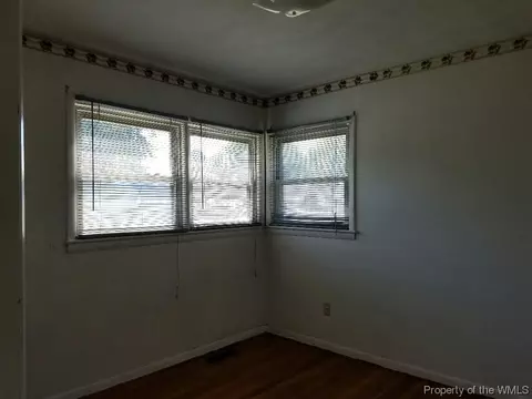 19 Eastlawn Dr, Hampton, VA 23664 photo 10