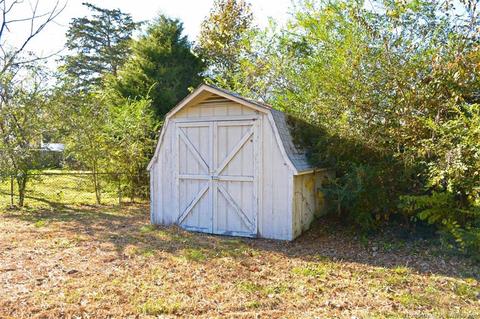 83 Tide Mill Ln, Hampton, VA 23666 photo 6