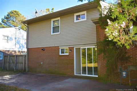 83 Tide Mill Ln, Hampton, VA 23666 photo 4