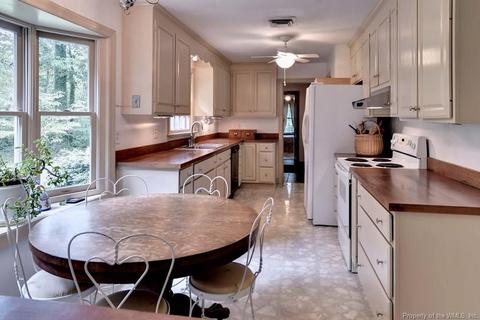 283 E Queens Dr, Williamsburg, VA 23185 photo 16