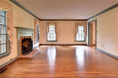 116 Thomas Dl, Williamsburg, VA 23185 photo 6