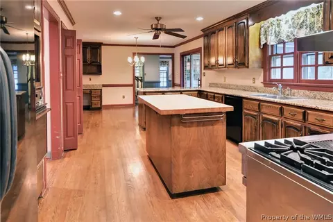 116 Thomas Dl, Williamsburg, VA 23185 photo 9