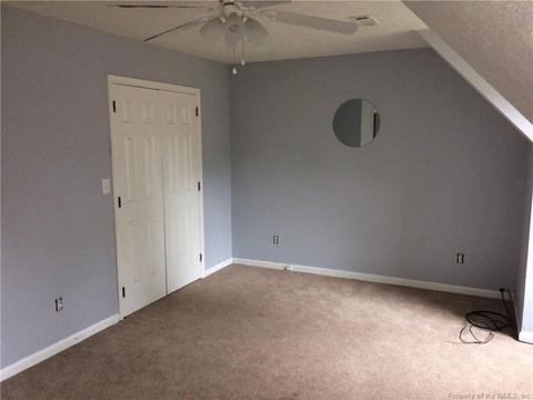 10042 Skillman Ln, Gloucester, VA 23061 photo 17