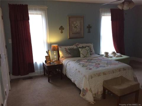 10042 Skillman Ln, Gloucester, VA 23061 photo 13