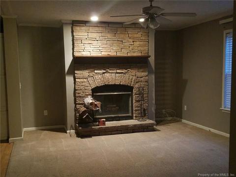 8387 Willis Rd, Gloucester, VA 23061 photo 4