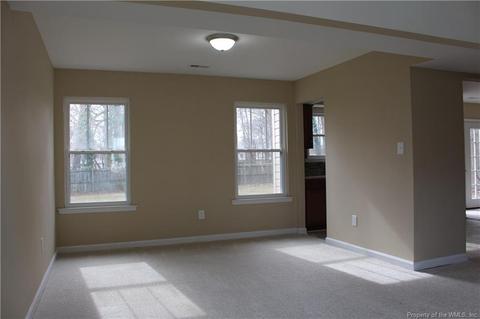 28 Manilla Ln, Hampton, VA 23669 photo 6